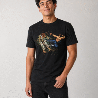 Combate Pixel - remera unisex, ejemplo calce Estándar