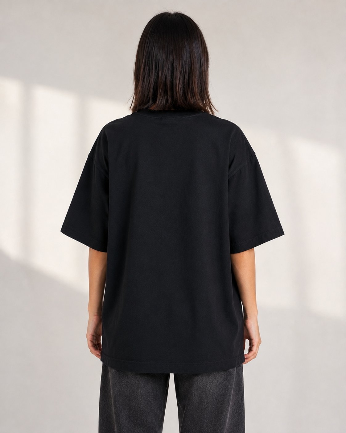 Remera negra unisex - Dorso liso - Calce Oversize